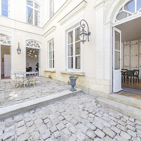 Le Cointreau - Dans Particulier Guest house Angers